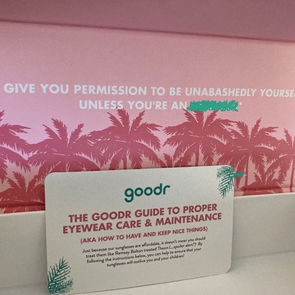 Stylish and Fun goodr Sunglasses in Turquoise  w/White and Pink Accents - Picture 7 of 8